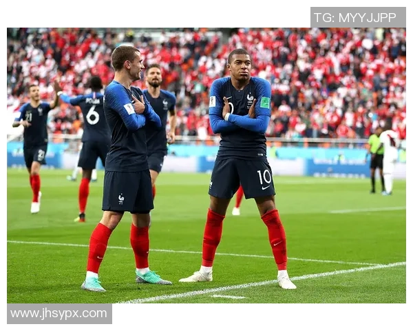 法国足球现役十大球星实力对比与未来前景分析