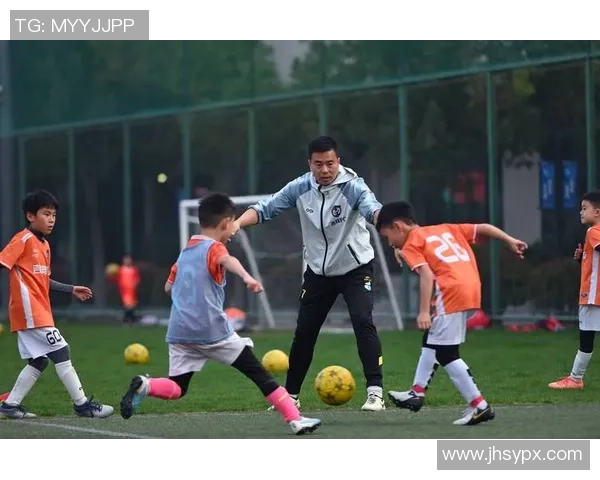 球星热爱足球的背后动力与坚持探究：他们为何如此投入这项运动